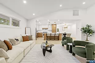 14 Chestnut Ave, Closter, NJ 07624 - Photo 8