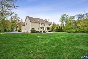 8 Forest Dr, Mendham, NJ 07945 - Photo 38