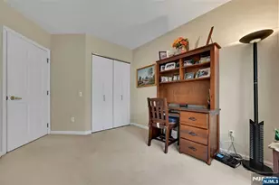 189 Forest 112, Paramus, NJ 07652 - Photo 16