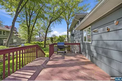 291 S Chestnut Street, Washington Township, NJ 07676 - Photo 22