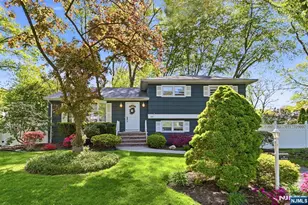 291 S Chestnut St, Washington Township, NJ 07676 - Photo 2