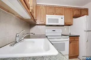 550 Fairview 312, Westwood, NJ 07675 - Photo 20