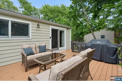 60 Edgemere Road, Livingston, NJ 07039 - Photo 38
