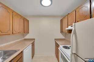 265 Main Street 209, Ridgefield Park, NJ 07660 - Photo 12