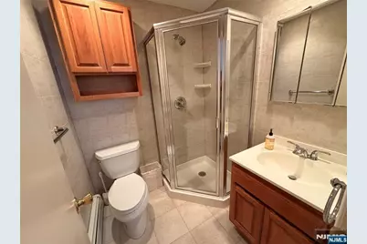 270 Bell Avenue, Hasbrouck Heights, NJ 07604 - Photo 20