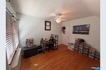 270 Bell Avenue, Hasbrouck Heights, NJ 07604 - Photo 16