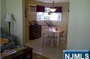 62 Reid Ave, Bergenfield, NJ 07621 - Photo 8