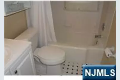 62 Reid Avenue, Bergenfield, NJ 07621 - Photo 22
