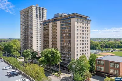 150 Overlook Avenue 8D #8D, Hackensack, NJ 07601 - Photo 1