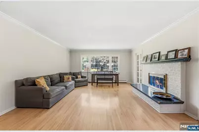 12 Wildwood Drive, North Caldwell, NJ 07006 - Photo 10