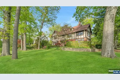 37 Afterglow Avenue, Verona, NJ 07044 - Photo 2