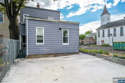 37 Blum Street, Newark, NJ 07103 - Photo 26