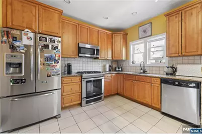 548 Palisade Avenue 3 #3, Garfield, NJ 07026 - Photo 6