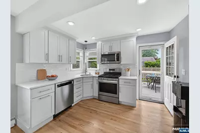 246 Hickory Street, Washington Township, NJ 07676 - Photo 6