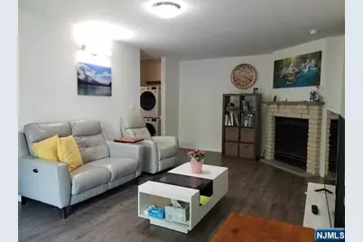 570 North Avenue F #F, Fort Lee, NJ 07024 - Photo 10
