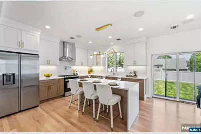 2-05 29th Street, Fair Lawn, NJ 07410 - Photo 8