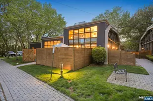 51 Greenwood Ave 1, Montclair, NJ 07042 - Photo 32