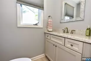 5 Hansen Pl, Wayne, NJ 07470 - Photo 16