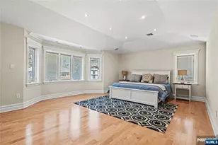 512 Winterburn Grove, Cliffside Park, NJ 07010 - Photo 16