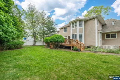 37 Thomas, Wayne, NJ 07470 - Photo 18