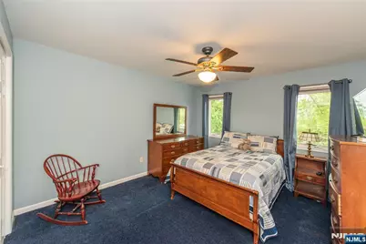 37 Thomas, Wayne, NJ 07470 - Photo 20