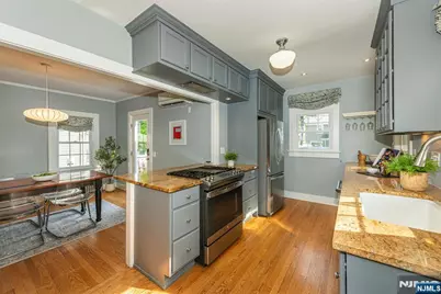 49 Harvard Street, Montclair, NJ 07042 - Photo 14