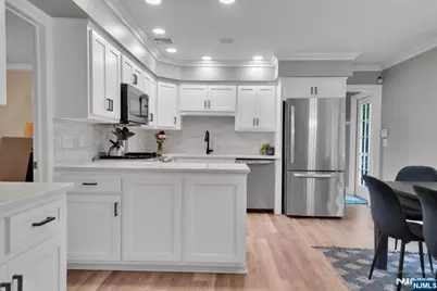 468 Manchester Way, Wyckoff Township, NJ 07481 - Photo 12