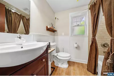 73 The Fairway, Cedar Grove, NJ 07009 - Photo 8
