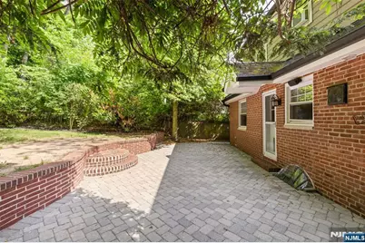 243 Van Nostrand Avenue, Englewood, NJ 07631 - Photo 26