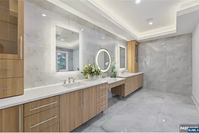 311 Farview Avenue, Paramus, NJ 07652 - Photo 24