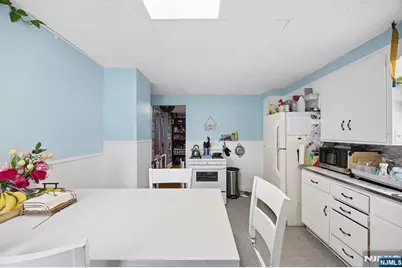 86 Llewellyn Avenue, Hawthorne, NJ 07506 - Photo 10