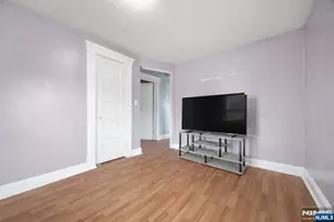 86 Llewellyn Ave, Hawthorne, NJ 07506 - Photo 16