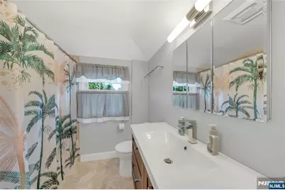 678 Millbrook Road, River Edge, NJ 07661 - Photo 24