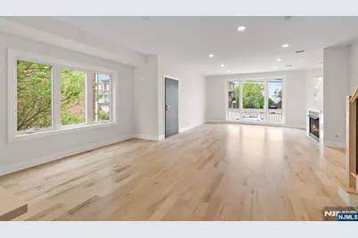 332 12th Street A #A, Palisades Park, NJ 07650 - Photo 8
