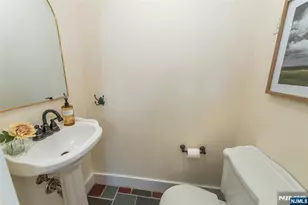 61 Prospect St, Verona, NJ 07044 - Photo 10