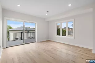 332 12th Street B, Palisades Park, NJ 07650 - Photo 18