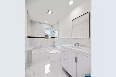 332 12th Street B #B, Palisades Park, NJ 07650 - Photo 20