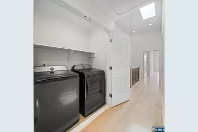 332 12th Street B #B, Palisades Park, NJ 07650 - Photo 22