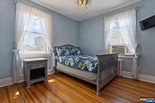 136 Cedar St, Cliffside Park, NJ 07010 - Photo 12