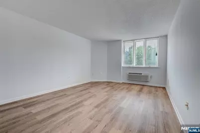 10 Smith Manor Boulevard 211 #211, West Orange Township, NJ 07052 - Photo 10