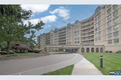 10 Smith Manor Boulevard 211 #211, West Orange Township, NJ 07052 - Photo 2