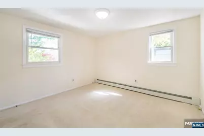 8 Pershing Street, Emerson, NJ 07630 - Photo 18