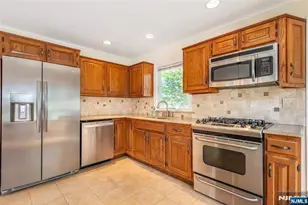 8 Pershing St, Emerson, NJ 07630 - Photo 6