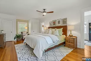 221 Christopher St, Montclair, NJ 07042 - Photo 20
