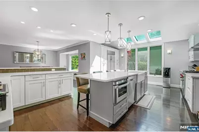 248 Wayfair Circle, Franklin Lakes, NJ 07417 - Photo 10