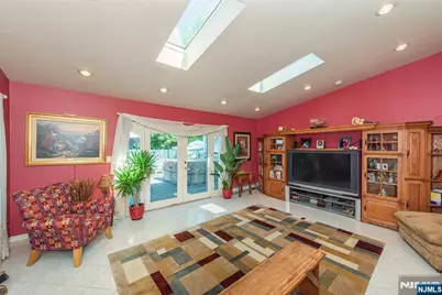 25 Meadow Drive, Little Falls Township, NJ 07424 - Photo 26
