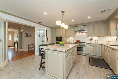 25 Meadow Drive, Little Falls Township, NJ 07424 - Photo 10