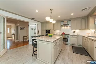 25 Meadow Dr, Little Falls Township, NJ 07424 - Photo 10