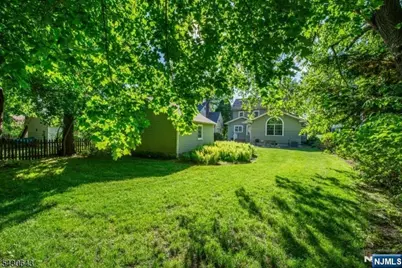 39 Essex Avenue, Montclair, NJ 07042 - Photo 48