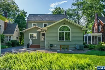39 Essex Avenue, Montclair, NJ 07042 - Photo 44